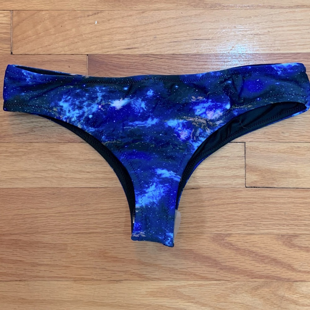 3/$15 NWT Reversible Galaxy Cheeky Bikini Bottom
